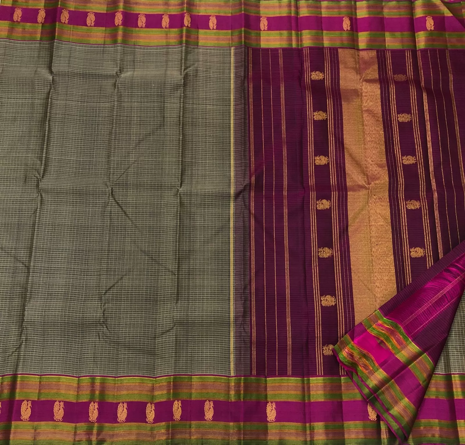 Jaya Bharathi , Pure Kanchipuram Silk Hand Woven 1G pure zari all over hand weaving Jari butta KORVAI rich pallu with contrast b