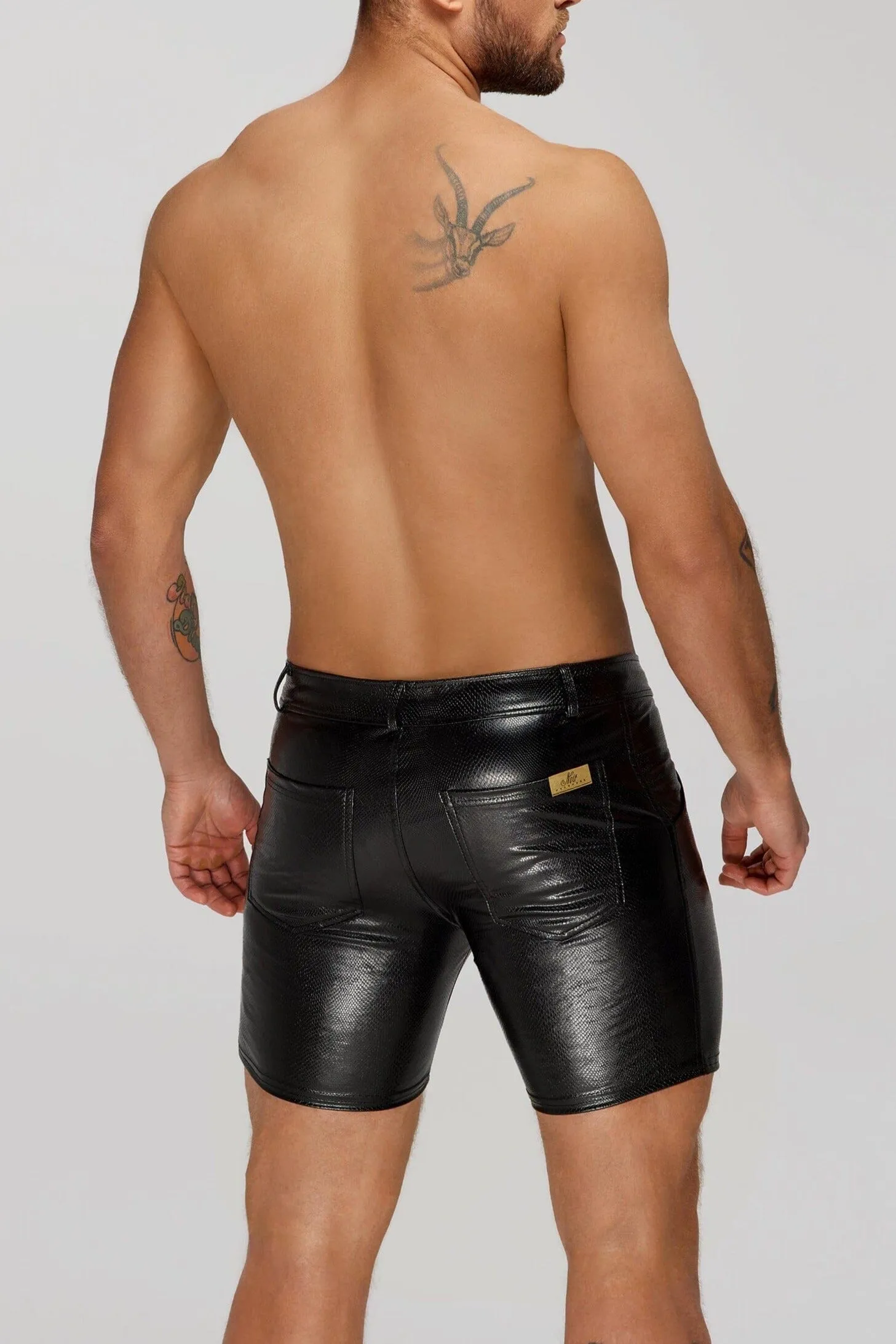 Mid-Length Shorts Of Snake Wetlook With Back Pockets