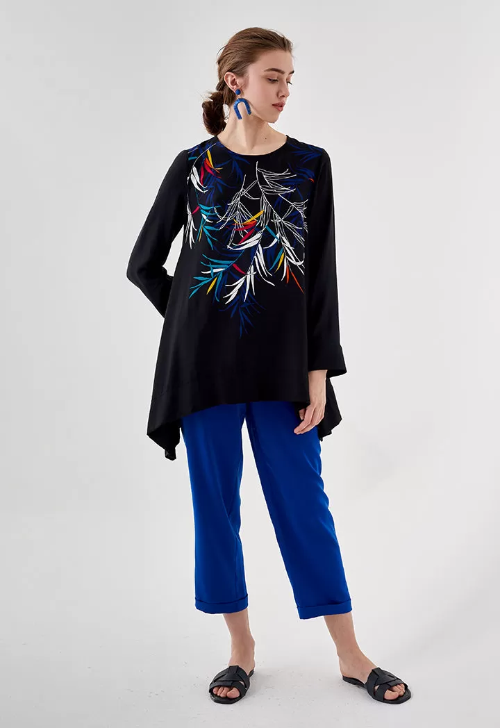 Printed Asymmetric Hem Blouse