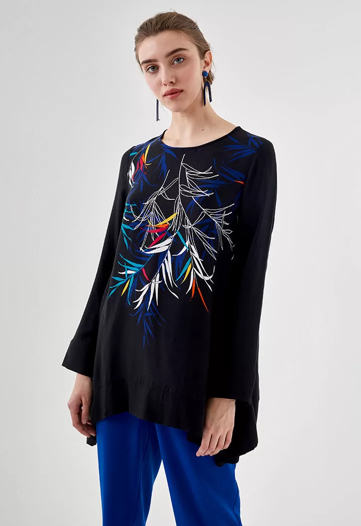 Printed Asymmetric Hem Blouse