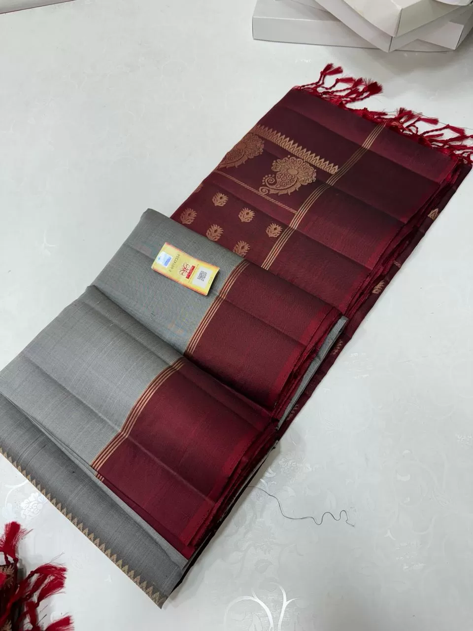 Pure kanchipuram handloom soft silk with Traditional contrast border rich pallu and brocade blouse-PRIYA001KSSGM