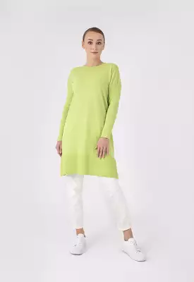 Relaxed Fit Solid Knitted Blouse