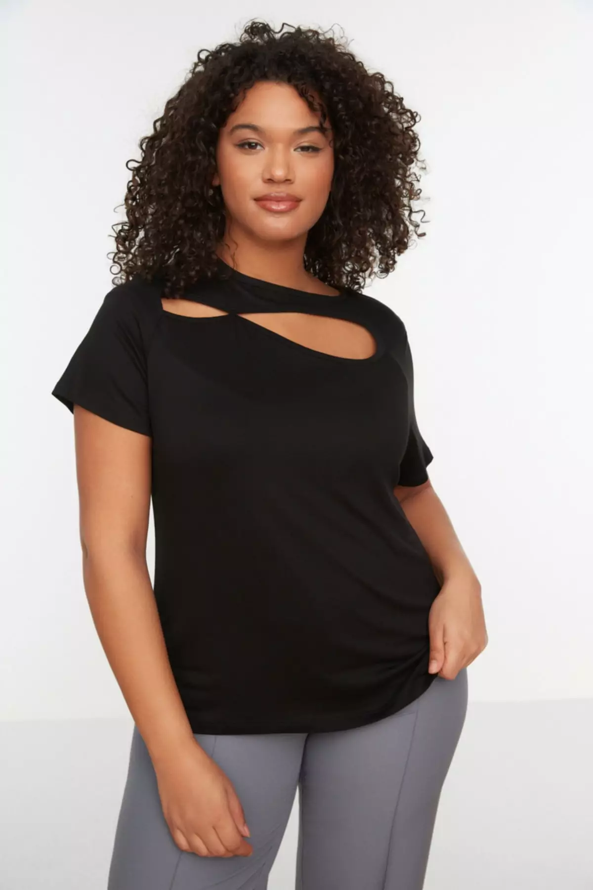 Trendyol Plus Size Black Knitted Cutout Detailed Blouse