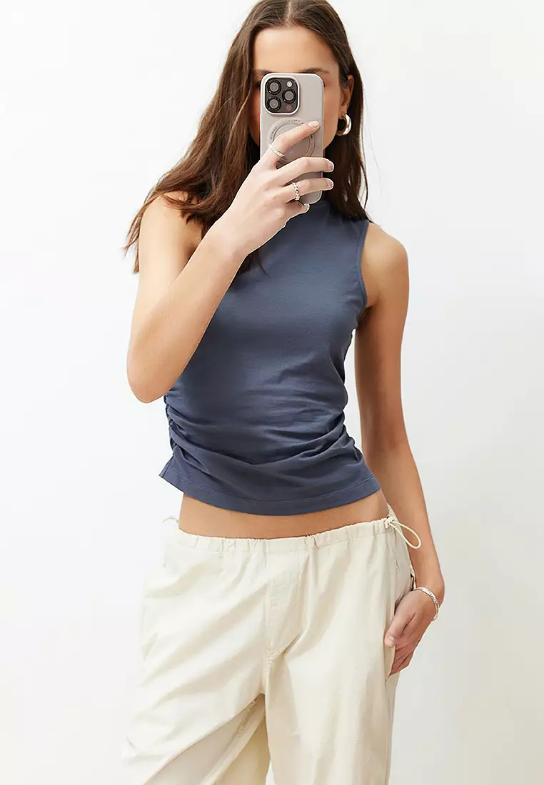 Trendyol Sleeveless Knitted Blouse