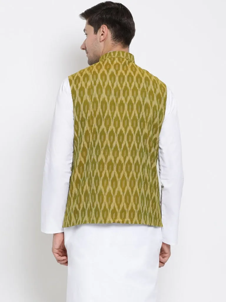 VASTRAMAY Men's Green Cotton Ethnic Jacket