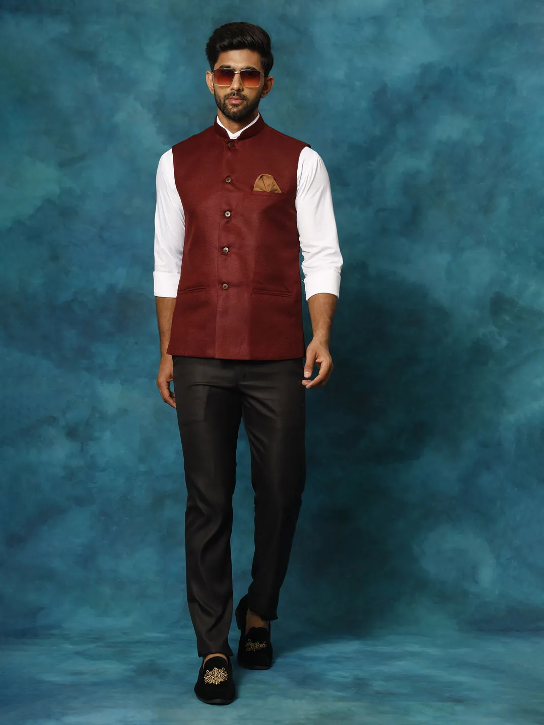 VM BY VASTRAMAY Men's Maroon Woven Nehru Jacket